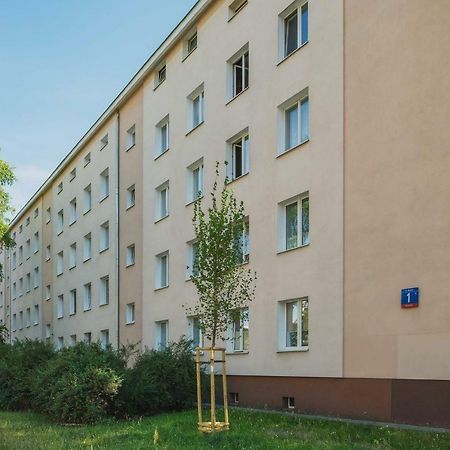 Mieszkanko Na Stawki Netflix Apartment Warsaw Luaran gambar